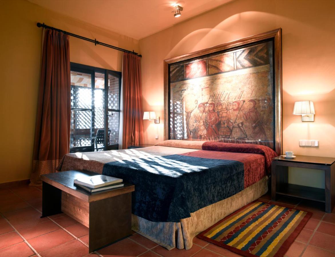 Parador De Trujillo Exterior photo