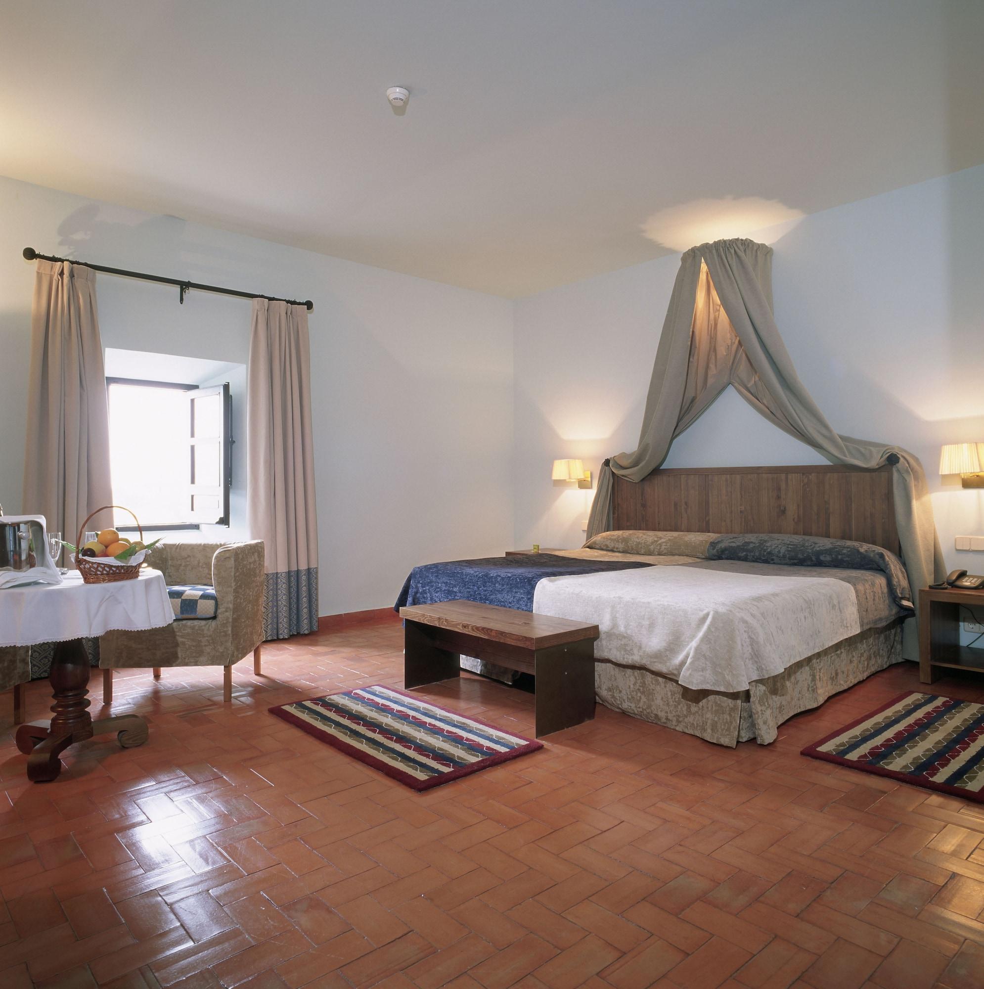 Parador De Trujillo Exterior photo