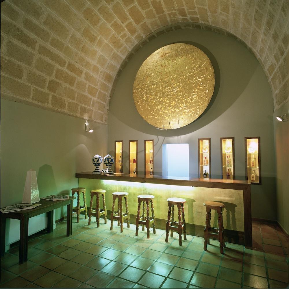Parador De Trujillo Exterior photo